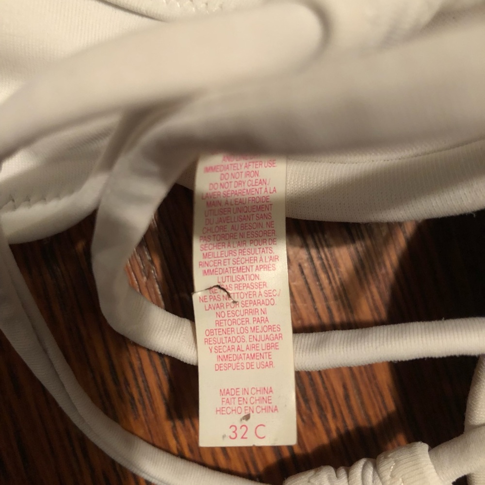 VS Swim Top - Picture 3 of 3